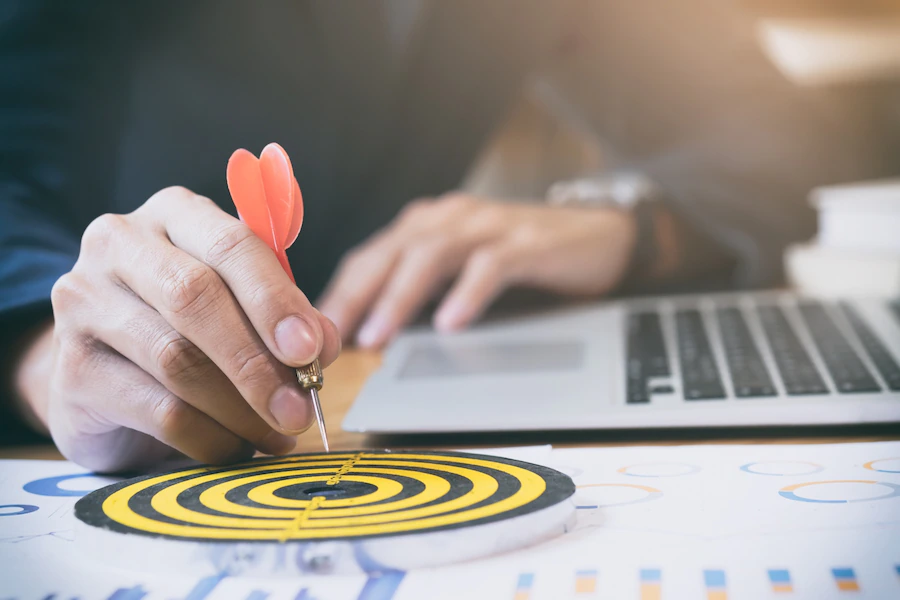 How to become a Political Strategist